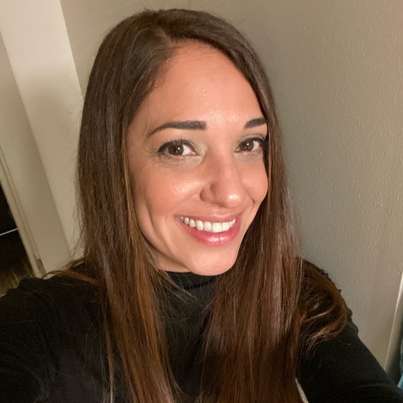 Meet your Posher, Rebecca - Picture 1 of 1